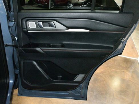 Used 2025 Ford Explorer ST w/ Sun And Sound Package AWD/4WD image 44