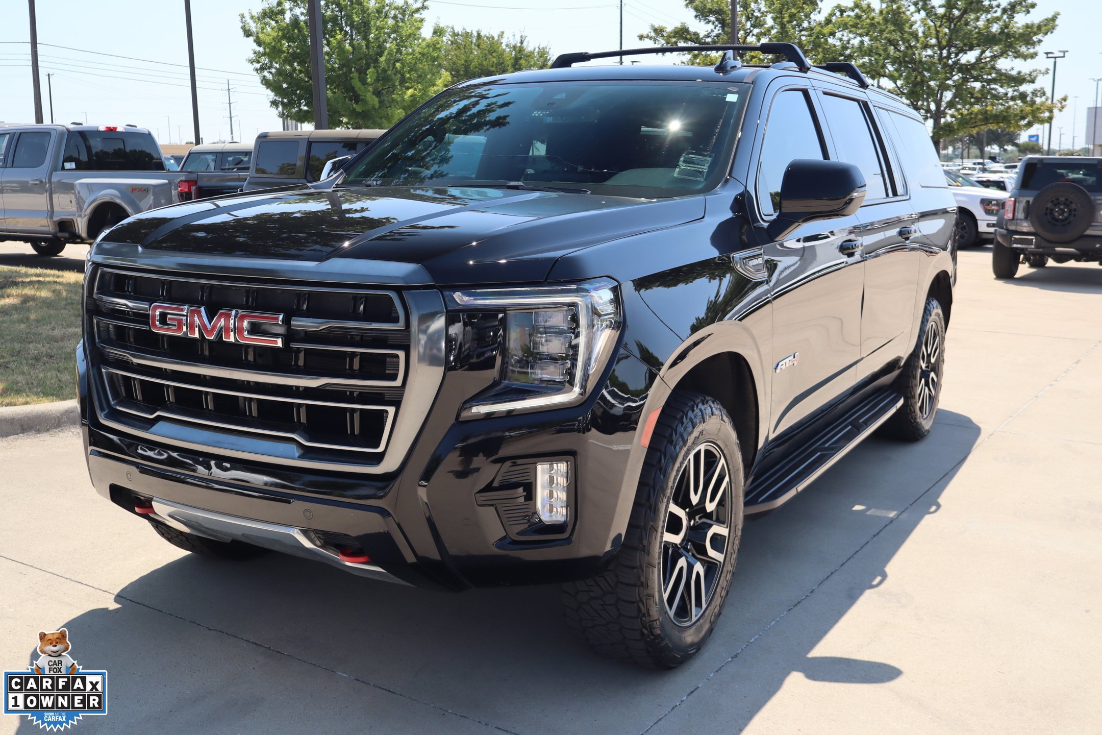 Used 2023 GMC Yukon XL AT4 AWD/4WD image 9