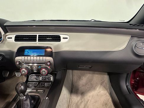 Used 2012 Chevrolet Camaro SS RWD image 46