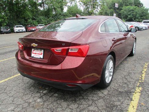 Used 2016 Chevrolet Malibu LT FWD image 3