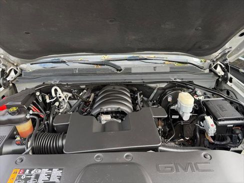 Used 2019 GMC Yukon XL SLT w/ Open Road Package image 25