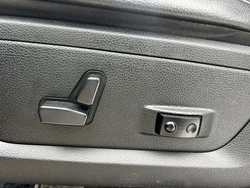 Used 2016 RAM 1500 Sport image 11