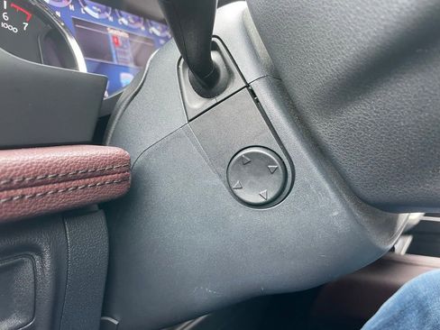 Used 2024 Ford Expedition Limited image 51