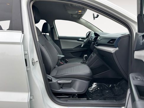 Used 2022 Volkswagen Taos SE image 10