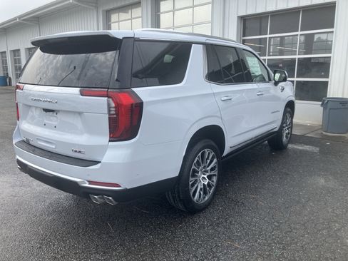 New 2026 GMC Yukon Denali image 10