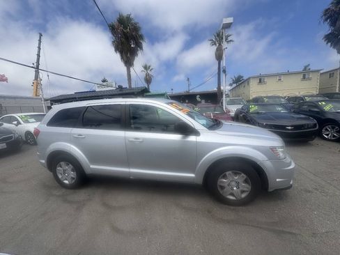 Used 2012 Dodge Journey SE FWD image 4