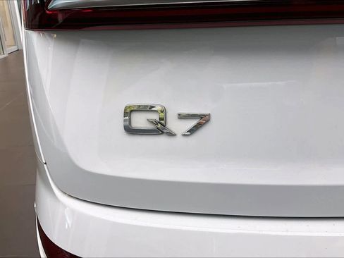 Used 2023 Audi Q7 2.0T Premium Plus w/ Premium Plus Package AWD/4WD image 33