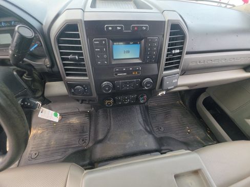 Used 2020 Ford F250 XL w/ Power Equipment Group AWD/4WD image 7
