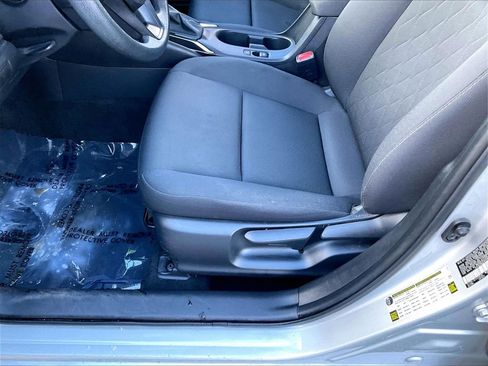 Used 2023 Toyota Corolla LE image 33