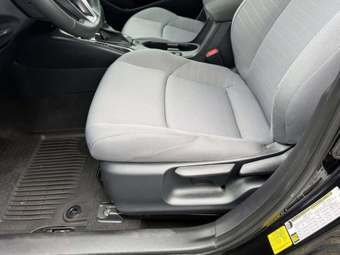 Used 2026 Toyota Corolla SE w/ SE Package FWD image 17