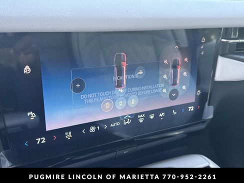 New 2026 Lincoln Navigator Black Label AWD/4WD image 23