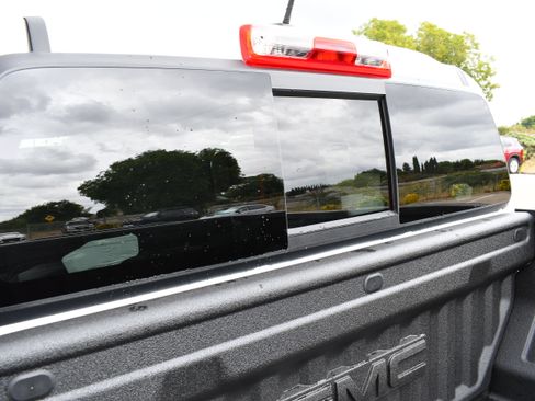 New 2026 GMC Canyon Elevation w/ Convenience Package RWD image 9