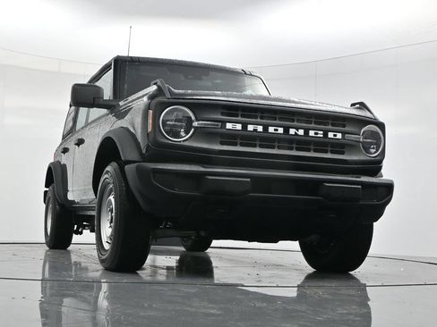 Used 2025 Ford Bronco 4-Door AWD/4WD image 48