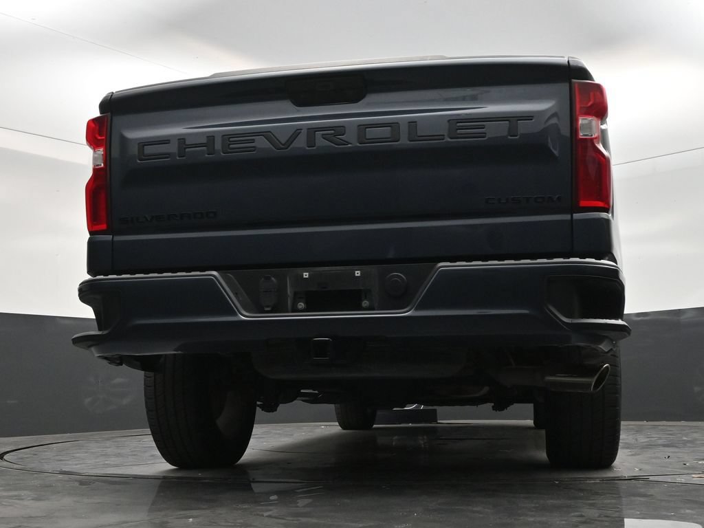 Used 2020 Chevrolet Silverado 1500 Custom w/ Custom Value Package RWD image 23