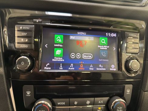 Used 2018 Nissan Rogue SV w/ Sun & Sound Touring Package image 20