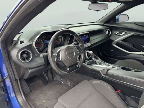 Used 2023 Chevrolet Camaro LT w/ Technology Package RWD image 14