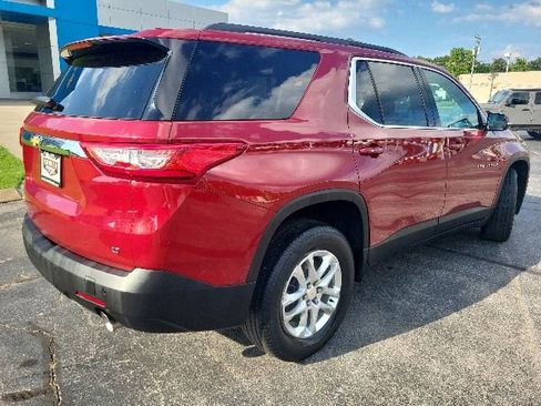 Used 2020 Chevrolet Traverse LT FWD image 13