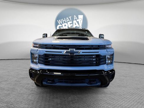 Used 2025 Chevrolet Silverado 2500 Custom w/ Custom Value Package AWD/4WD image 9
