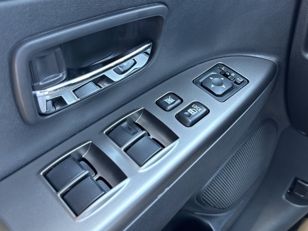 New 2027 Mitsubishi Outlander Sport SE FWD image 33