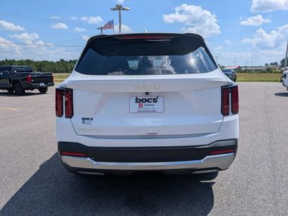 Used 2025 Kia Sorento S