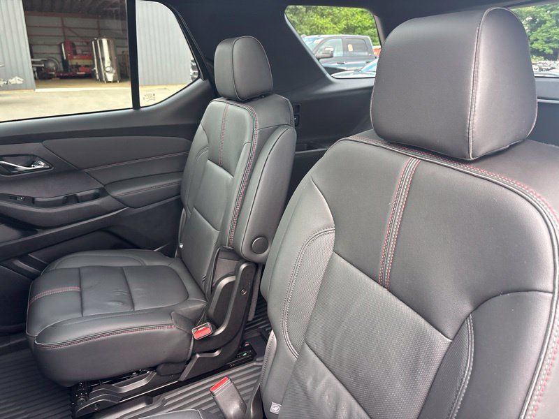 Used 2023 Chevrolet Traverse RS AWD/4WD image 20