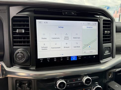 New 2025 Ford F150 Lariat w/ Equipment Group 502A High image 34