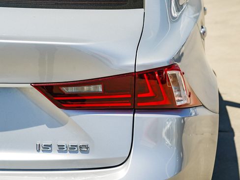 Used 2014 Lexus IS 350 w/ F Sport Package RWD image 8