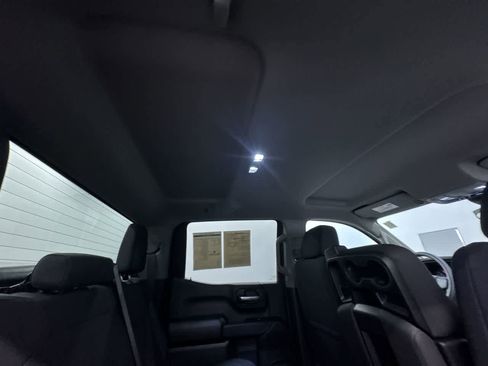 Used 2025 Chevrolet Silverado 1500 Custom image 35