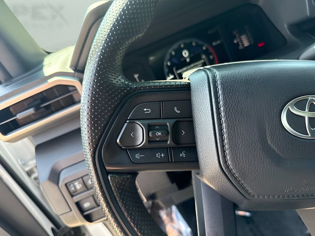 Used 2025 Toyota Tacoma SR RWD image 15