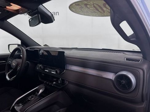 Used 2025 Chevrolet Colorado LT w/ Advanced Trailering Package image 31