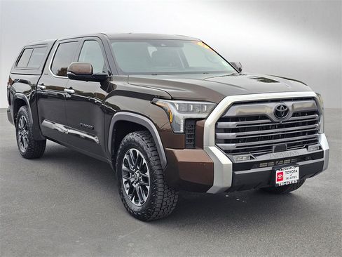 Used 2023 Toyota Tundra Limited image 7