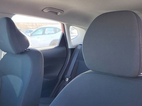 New 2026 Hyundai Kona SE image 9