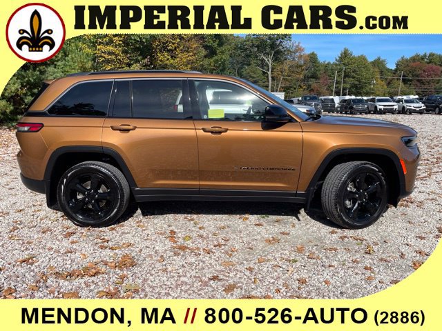 New 2026 Jeep Grand Cherokee Limited w/ Limited Altitude Package AWD/4WD image 15