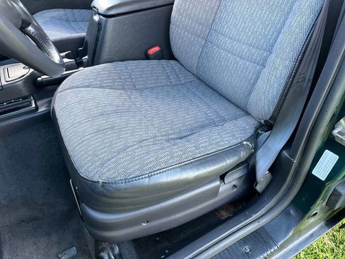 Used 2001 Jeep Cherokee Sport AWD/4WD image 34
