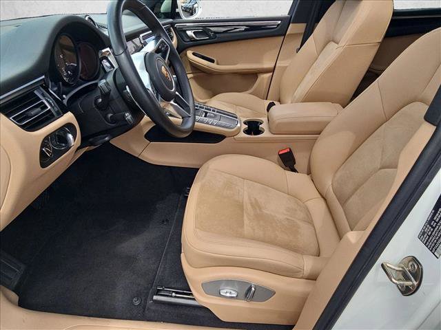 Used 2021 Porsche Macan AWD/4WD image 16