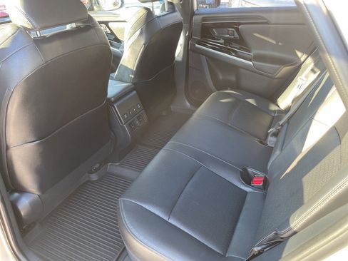 Used 2024 Toyota bZ4X Limited image 19