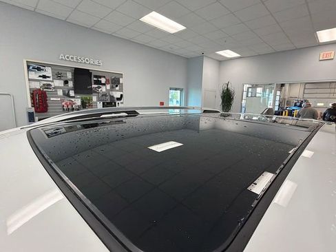 Used 2020 Chevrolet Equinox LT image 20