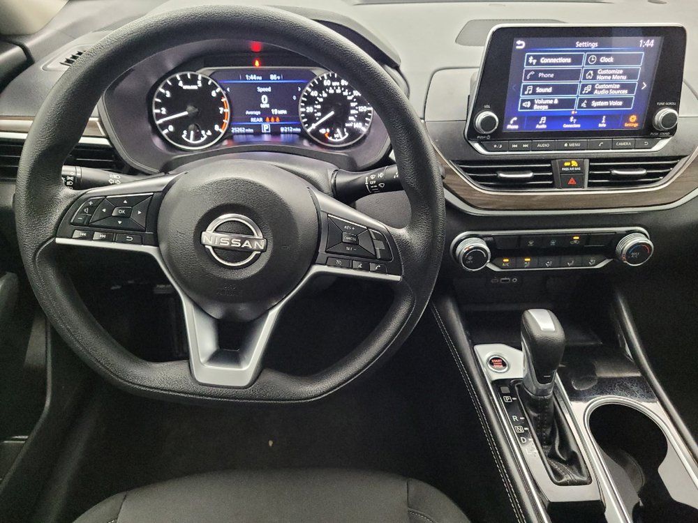Used 2023 Nissan Altima 2.5 SV FWD image 22