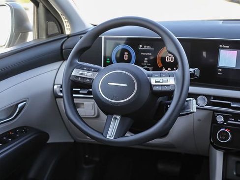 New 2026 Hyundai Tucson Blue SE image 17