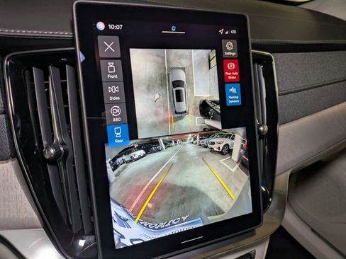 New 2026 Volvo XC90 B6 Ultra w/ Protection Package AWD/4WD image 23