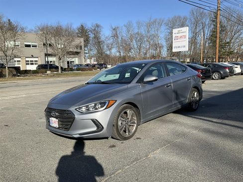 Used 2017 Hyundai Elantra Limited image 1