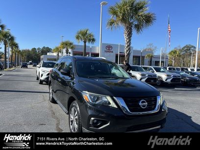 Used 2020 Nissan Pathfinder SV