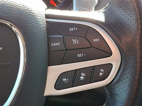 Used 2021 Jeep Grand Cherokee SRT image 22