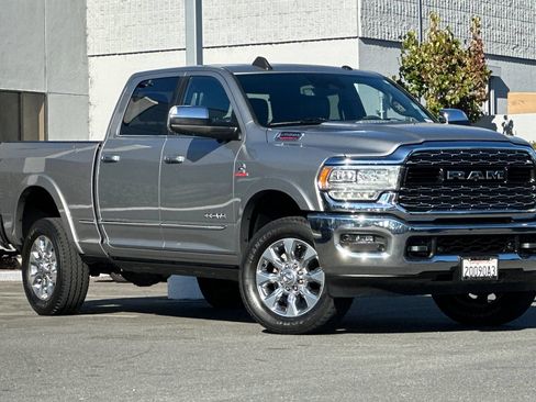 Used 2019 RAM 2500 Limited AWD/4WD image 2