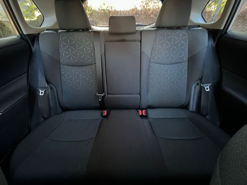 Used 2025 Toyota RAV4 XLE image 39