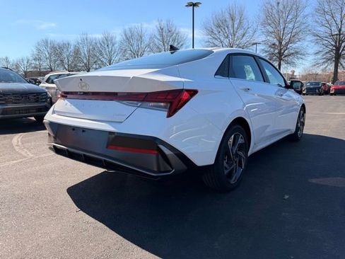 New 2026 Hyundai Elantra Limited FWD image 7