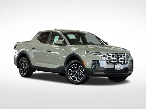 Used 2024 Hyundai Santa Cruz SEL AWD/4WD image 2