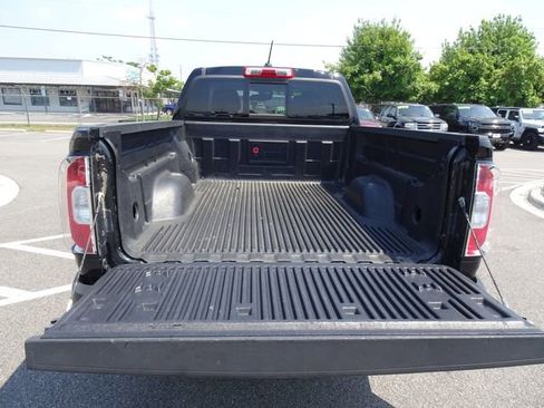 Used 2016 GMC Canyon SLT w/ Driver Alert Package RWD image 27