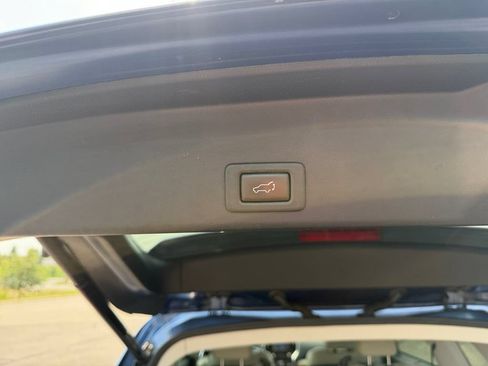 Used 2019 Subaru Ascent Limited AWD/4WD image 31