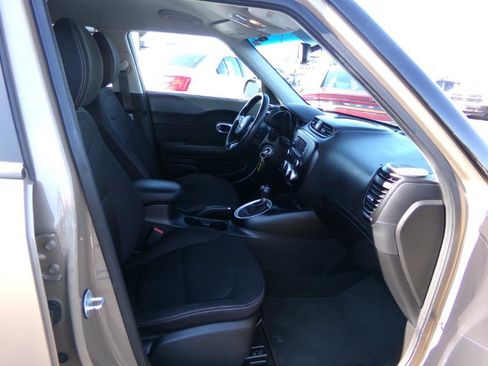 Used 2016 Kia Soul w/ Convenience Package image 26